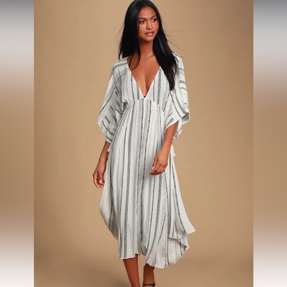 Lulu's Black and White Textured Dress